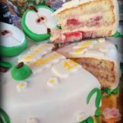 Разрез торта Две половинки одного целого Начинка мастичного торта Старая Купавна