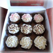 Капкейки с посыпкой Капкейки с посыпкой Зеленое