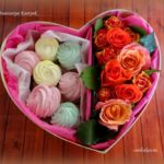 Подарочный набор "Цветы и зефир" набор сладости и цветы подарок Ногинск